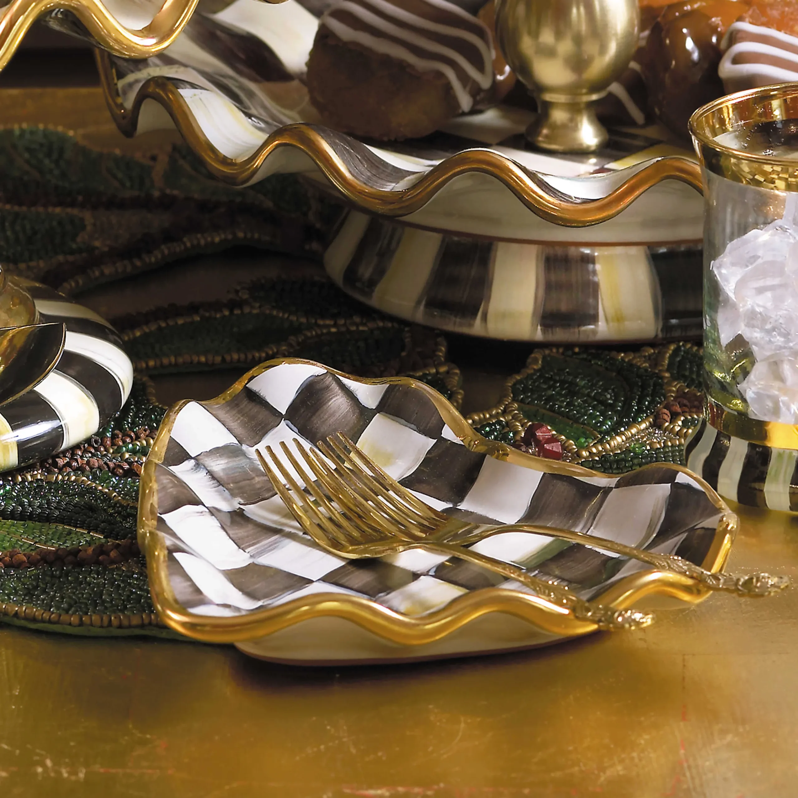 Courtly Check Fluted Heart Plate|MacKenzie-Childs Online