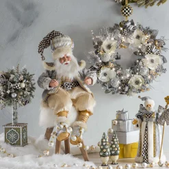 Courtly Check Wreath Hanger|MacKenzie-Childs Discount