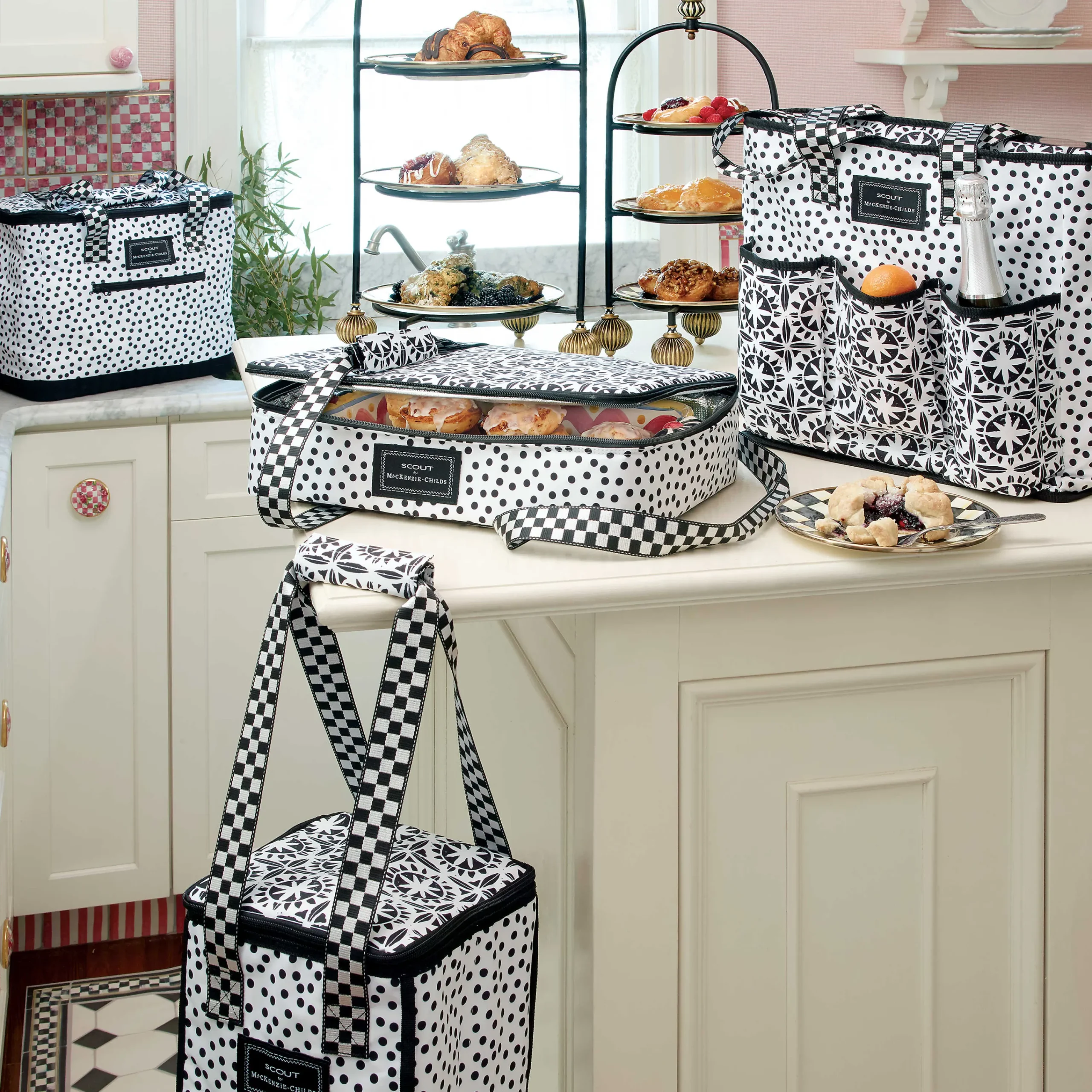 Plate Stand - Small|MacKenzie-Childs