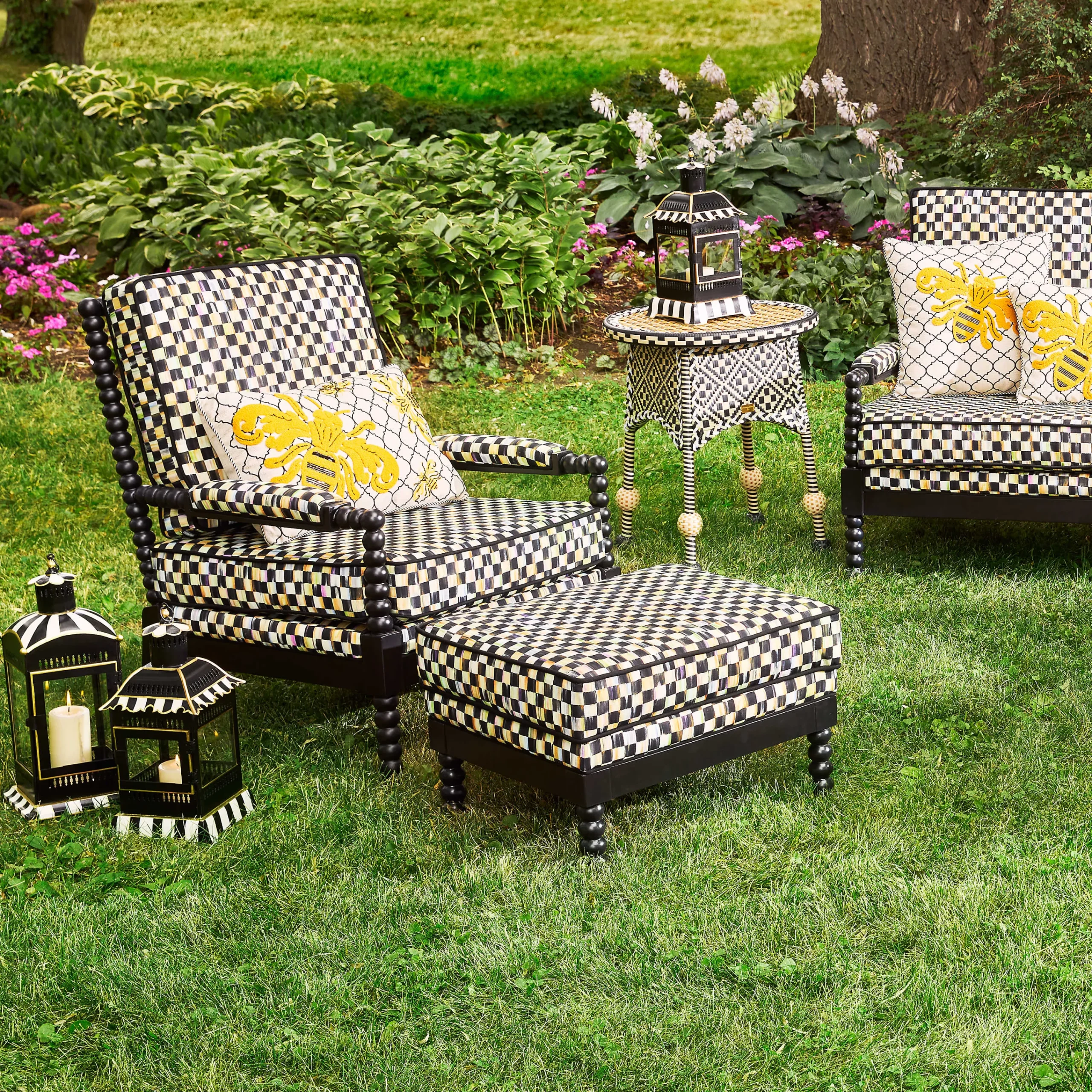 Queen Bee Outdoor Lumbar Pillow|MacKenzie-Childs Clearance